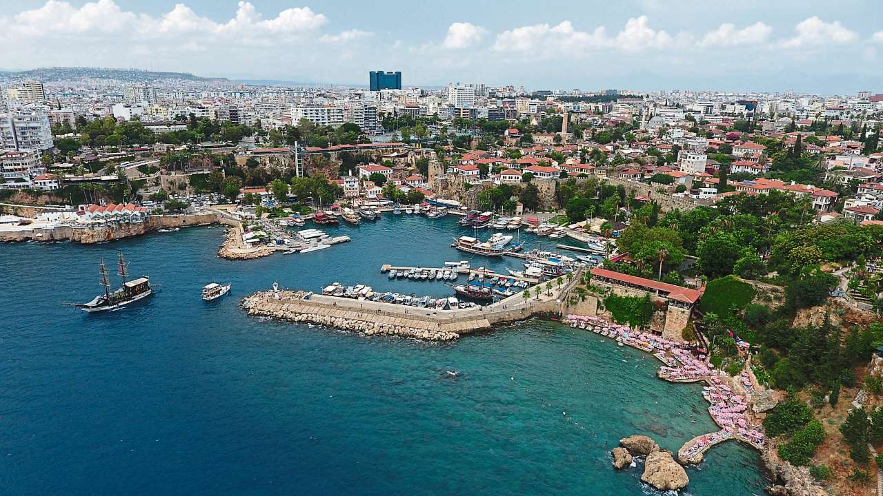 Uysal Muratpaşa'da 274 Turizm Tesisi Takip Ediliyor (3)
