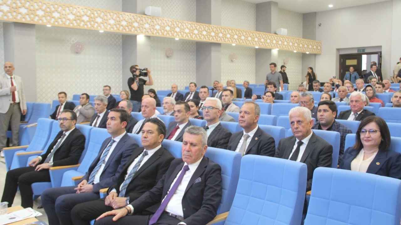 Vali Şahin Manavgat O Sefaleti Bir Daha Yaşamayacak 4