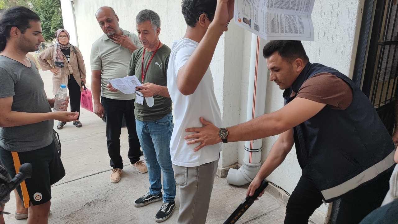 Adana’da Erken Gelen Aday Bahçede Oturunca Yks’yi Kaçırdı 2