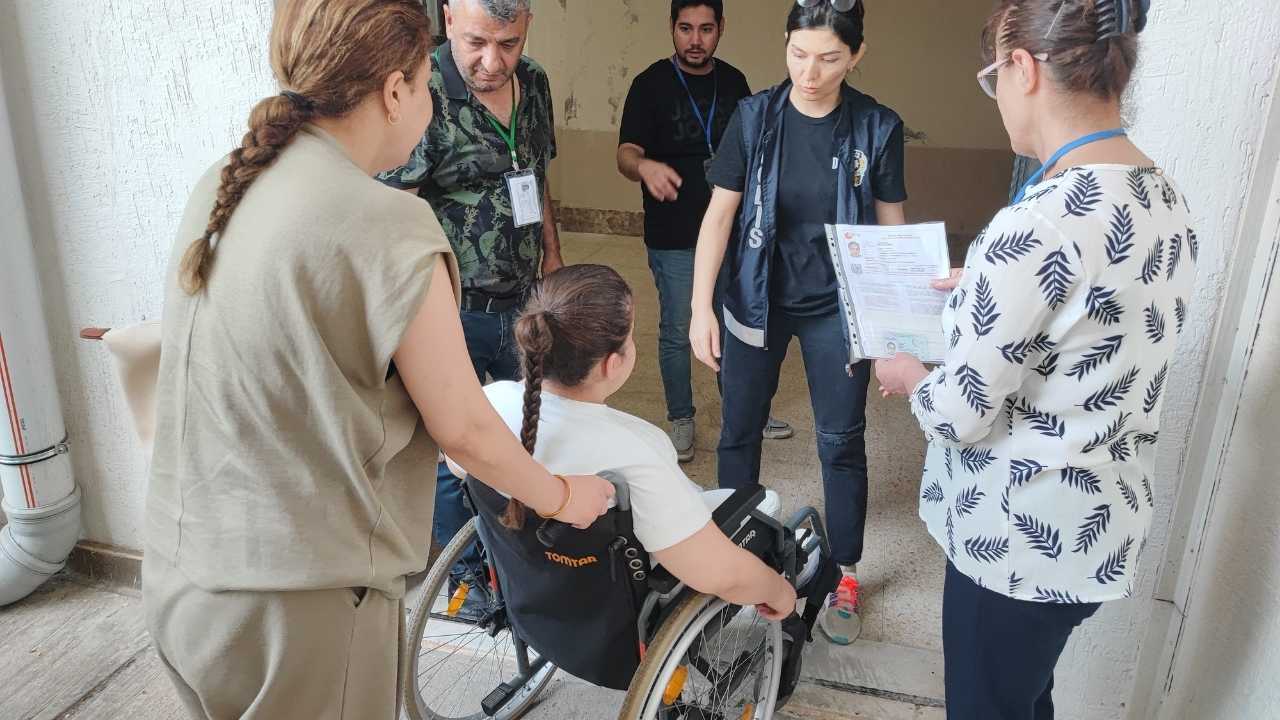 Adana’da Erken Gelen Aday Bahçede Oturunca Yks’yi Kaçırdı 3