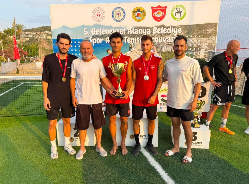 Alanya Ayak Tenisi Turnuvası Tamamlandı