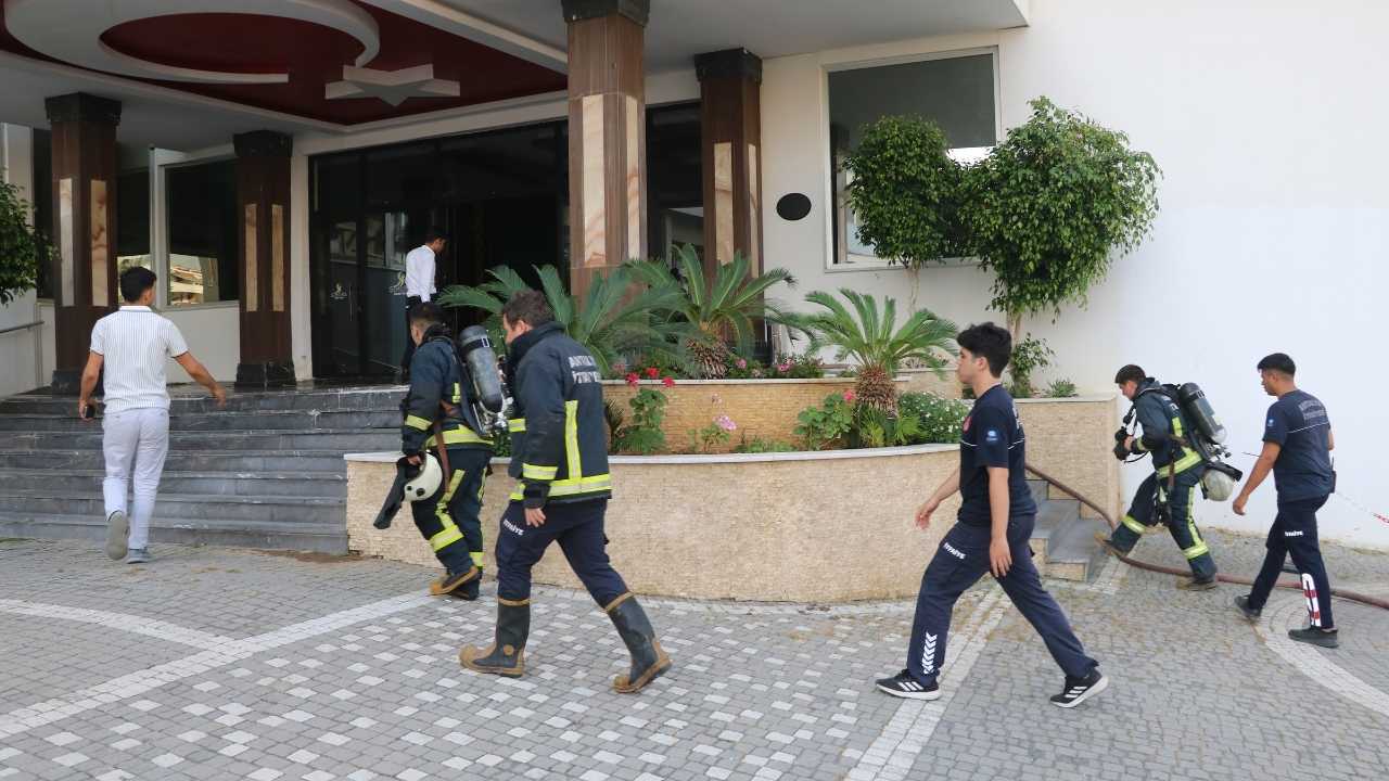 Alanya'da Defalarca Mühürlenen 5 Yıldızlı Otelde Yangın Çıktı!  4