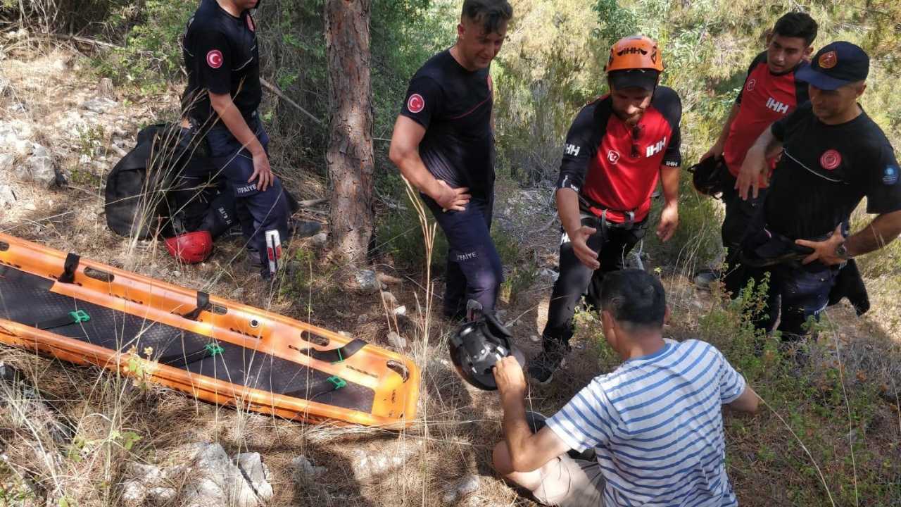 Alanya’da Yamaç Paraşütü Pilotu 800 Metreden Düştü! 1 Saatte Kurtarıldı 2