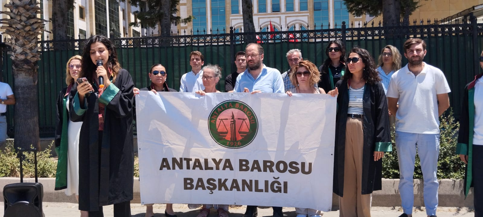 Antalya Barosu’ndan İklim Kanunu Yasasına Tepki