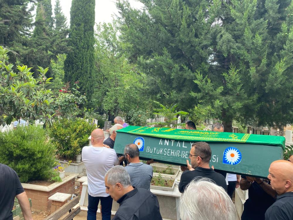 Antalya Basını Zeki Özer’i Sonsuzluğa Uğurladı