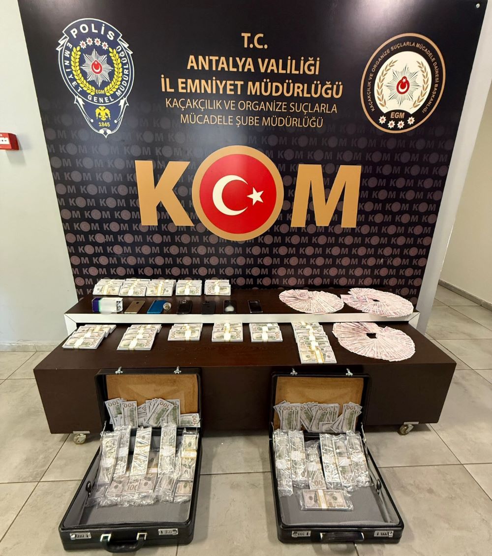 Antalya Emniyetinden Kaçakçılık Operasyonu! 29 Gözaltı