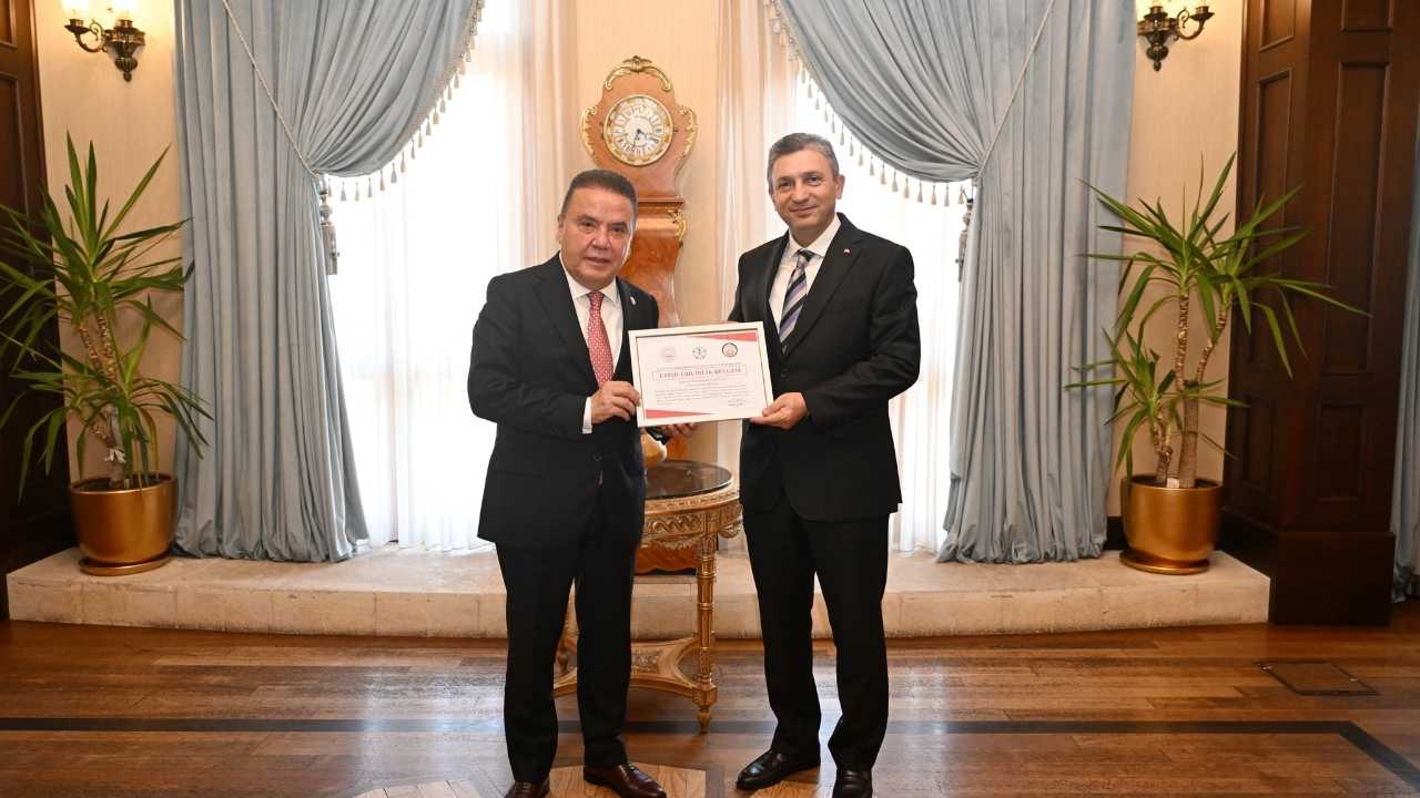 Antalya Erişilebilirlikte Zirvede! 12 Kurum Daha Belge Aldı, Türkiye Lideri Oldu 2