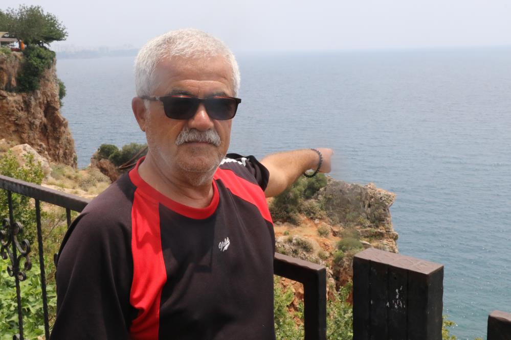 Antalya Falezlere Çıkan Gençler Ölümle Dans Ediyor