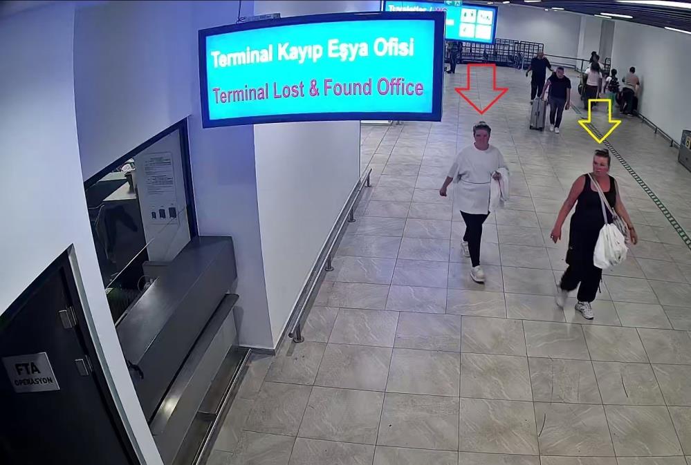Antalya Havalimanı Tuvaletine Bırakılan Bebek Rusya'ya Teslim Edildi