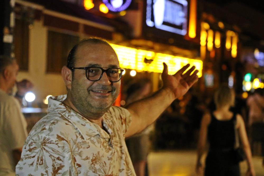 Antalya'da Nüfusu 82 Olan Mahalle Gece 10 Bin Kişi Oluyor!