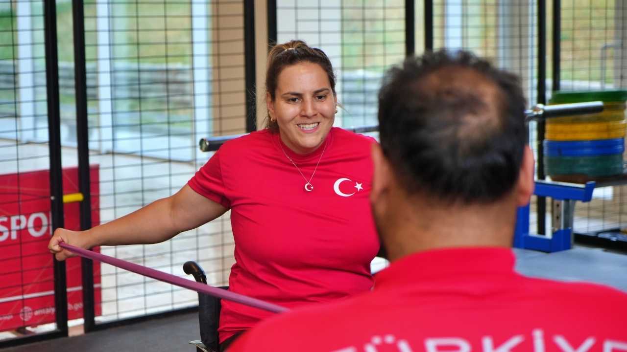 Antalyalı Çiftin Engelleri Aşan Olimpiyat Yürüyüşü 4