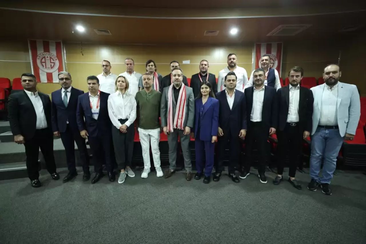 Antalyaspor'un Eski ve Mevcut Yöneticilerine SGK'dan Haciz!