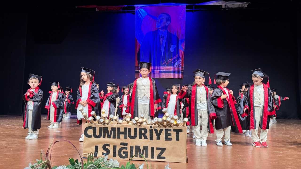 Büyükşehir Kreşlerinde Miniklerden Coşku Dolu Mezuniyet 2