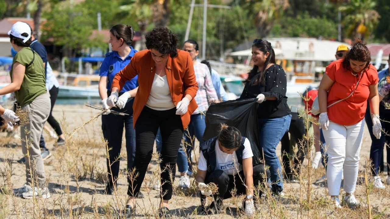 Demre Çayağzı'ndan 45 Ton Atık Çıktı 3