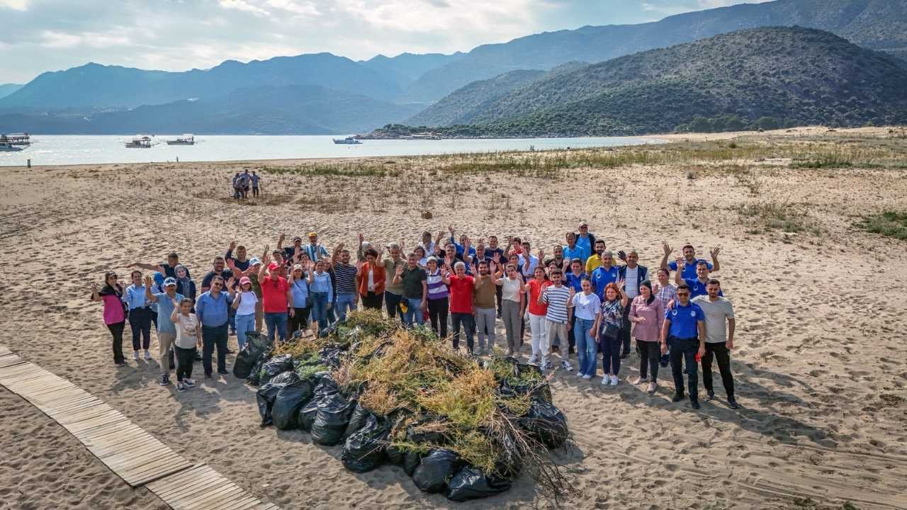 Demre Çayağzı'ndan 45 Ton Atık Çıktı 4