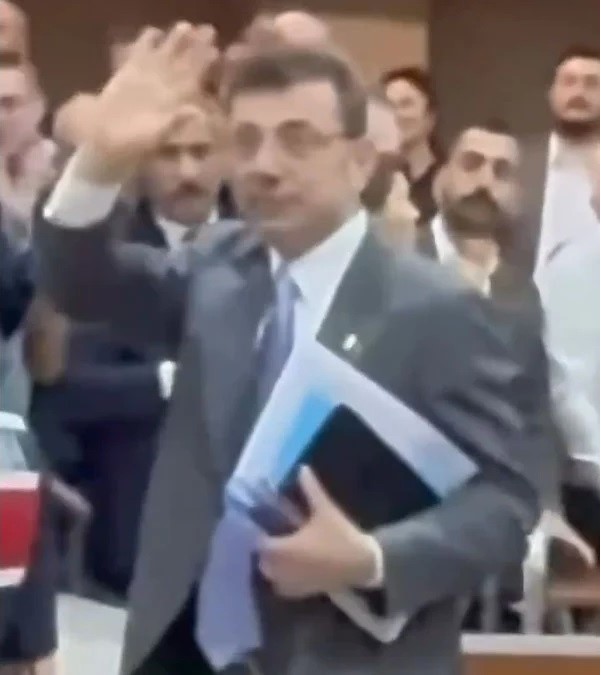 Ekrem İmamoğlu Mahkeme Salonu Foto