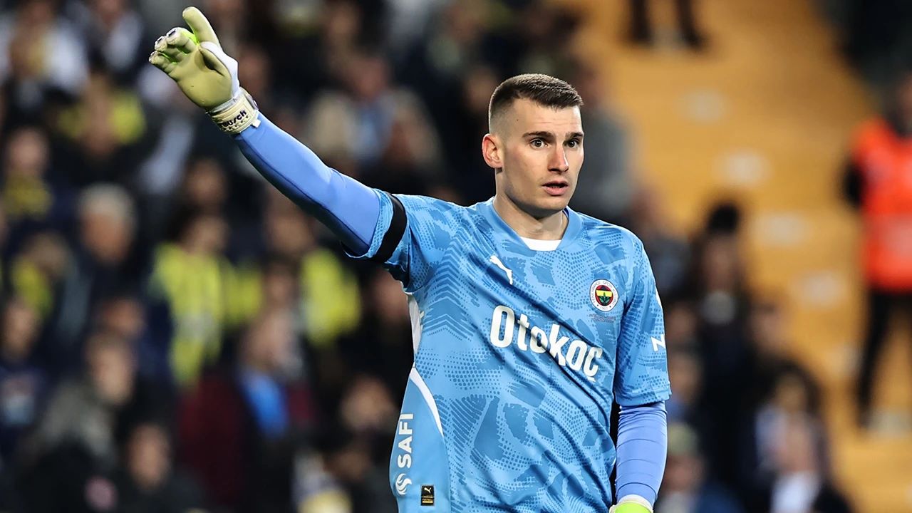 Fenerbahçe'nin File Bekçisi Livakovic Ayrılıyor Mu?