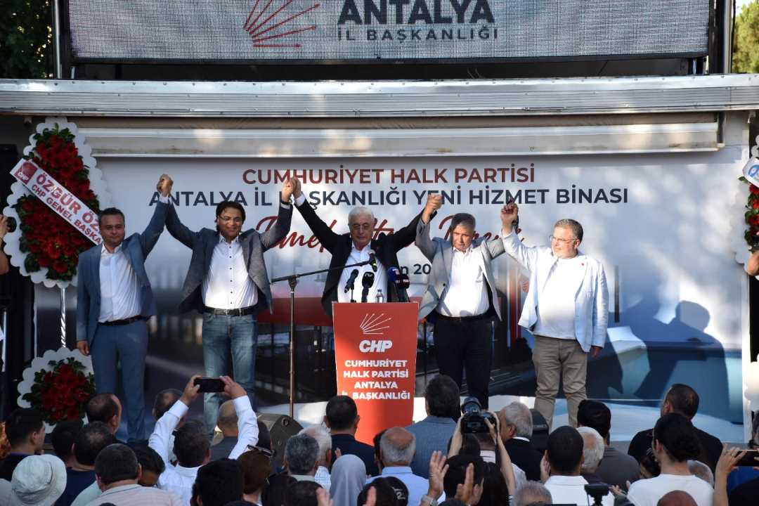 Antalya’da Chp'nin Yeni İl Binasının Temeli Atıldı 1