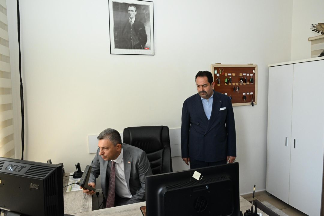 Antalya'da Görev Başındaki Polislere Ziyaret 1