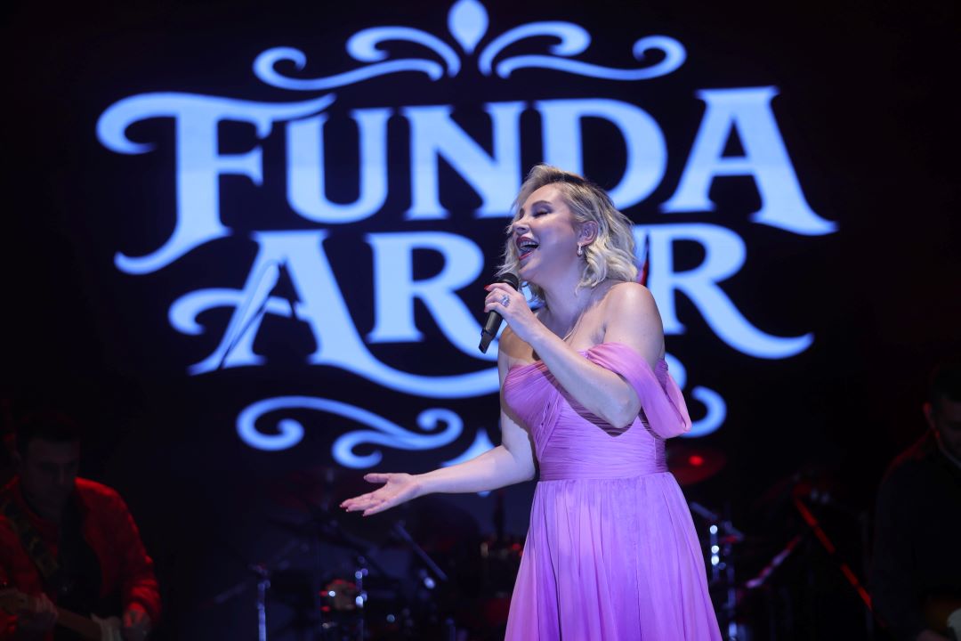 Funda Arar Antalya Konser