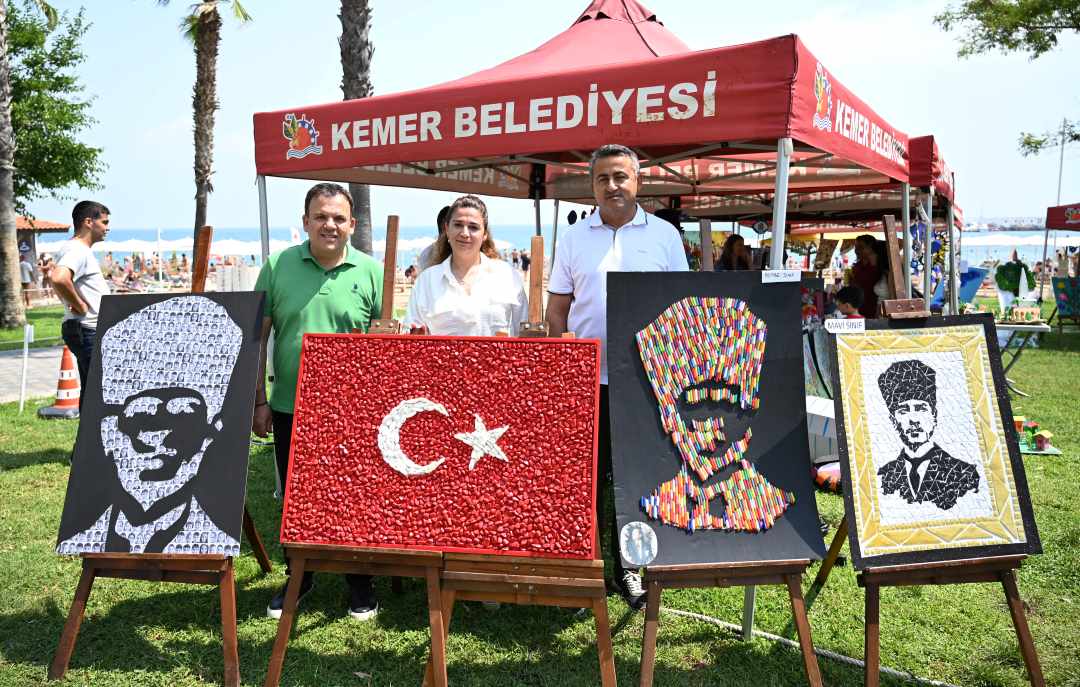 Kemer'de Çocukların Sanat Çalışmaları Sergilendi 2