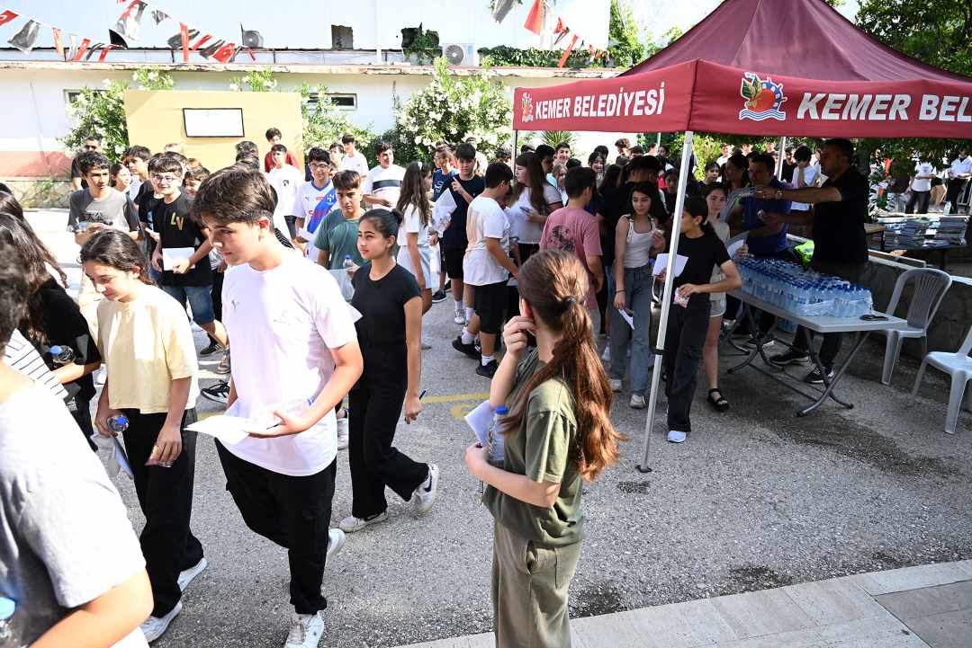 Kemer’de Lgs Heyecanı 530 Öğrenciyle Başladı 1