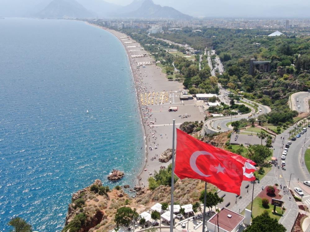 Lgs’den Çıkan Öğrenciler Kendilerini Akdeniz’in Serin Sularına Attı 1