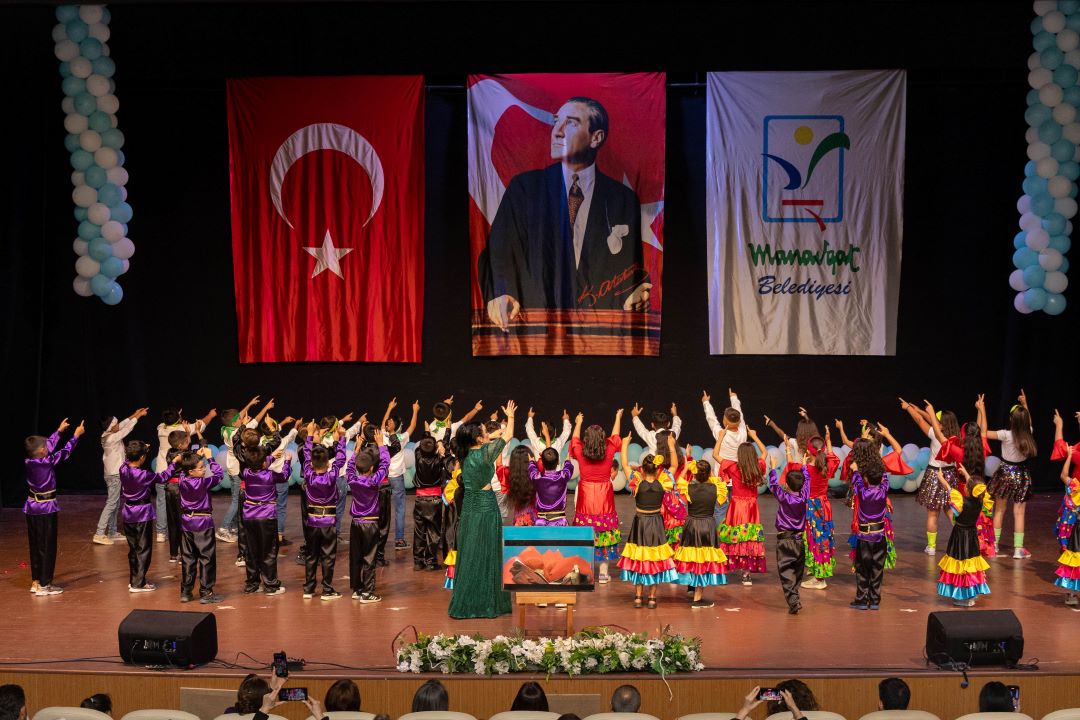 Manavgatlı Gençlerden Yıl Sonu Sanat Şöleni 1
