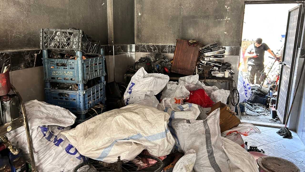 Hatay’da Çıkan Yangında 35 Yıllık Emek Kül Oldu 2