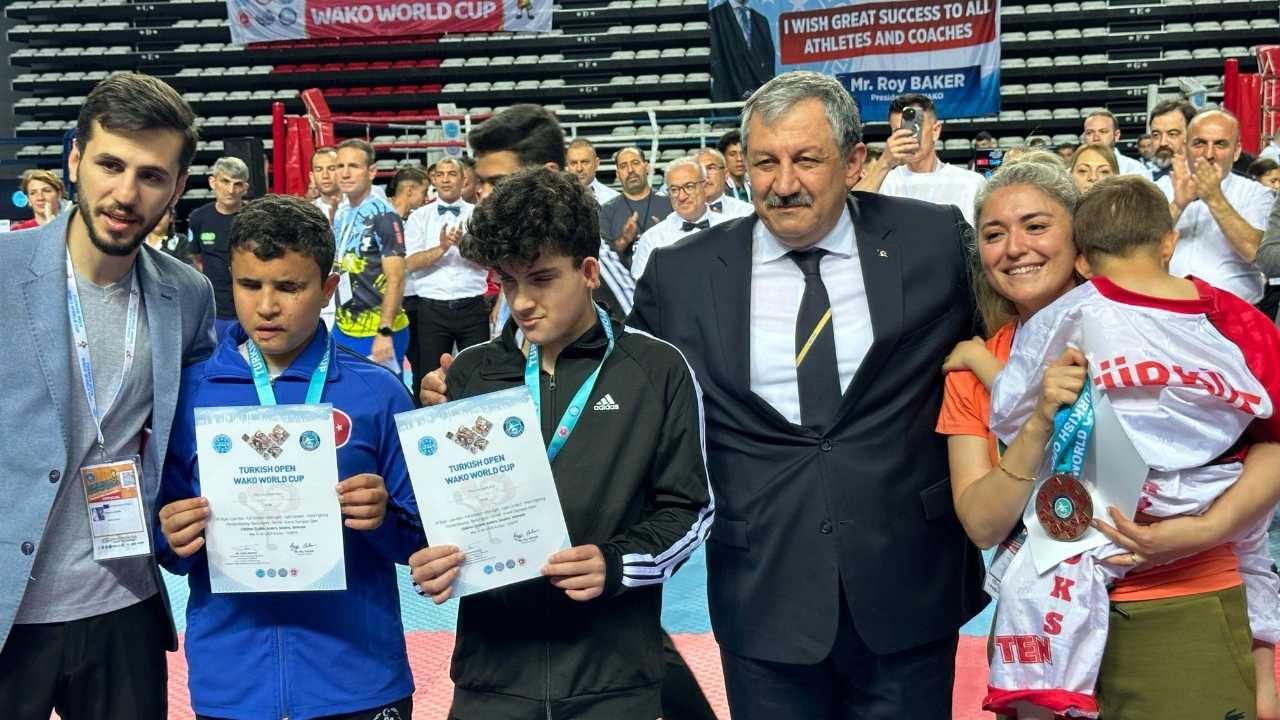 Hatay’da Hayata Tutunup Türkiye’yi Gururlandırdılar 2