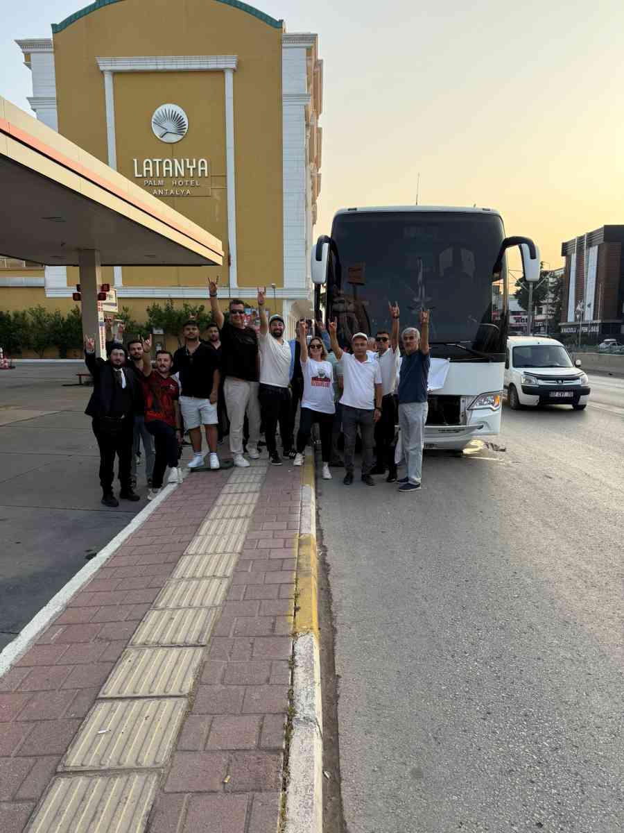 Antalya'da Orada 142 Gündür Tutuklu Ümit Özdağ Hakim Karşısında-1