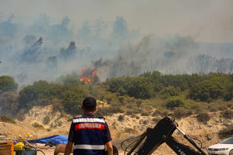 İzmir’i Sarsan Orman Yangın! 4 Kişi Gözaltında1