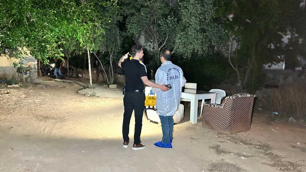 Kepez'de Genç Adamın Sır Ölmü! Saldırı Mı, Yorgun Mermi Mi 2