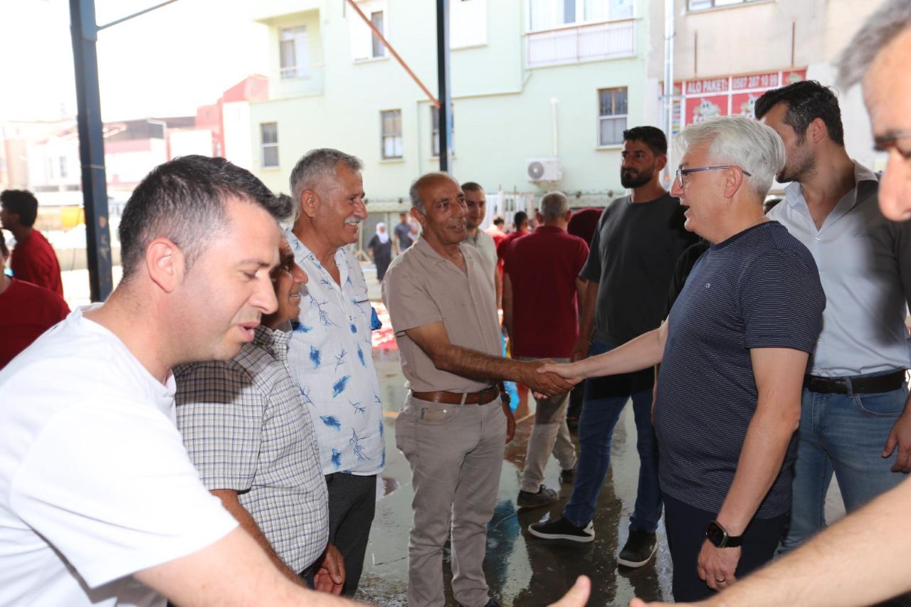 Kepez’de Kurban Kesim Alanlarında Yoğun Mesai