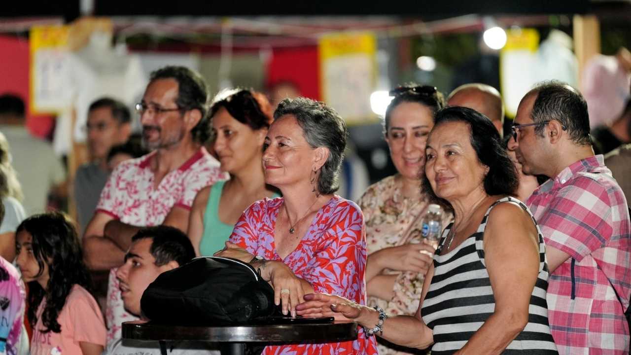 Konyaaltı Harikalar Kumpanyası’nda Bugün Neler Var Pazar Konser Programı 4