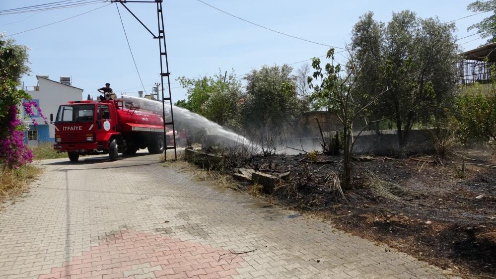 Manavgat'ta Araçtan Atılan Sigara Faci*ya Yol Açıyordu