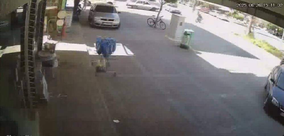 Manavgat'ta Dikkat Fel*keti Önledi! Bisikletli Çocuk Öl*mden Döndü
