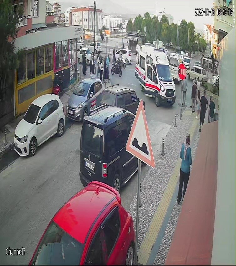 Manavgat’ta Kazadan Kaçarken Kaza Yaptı