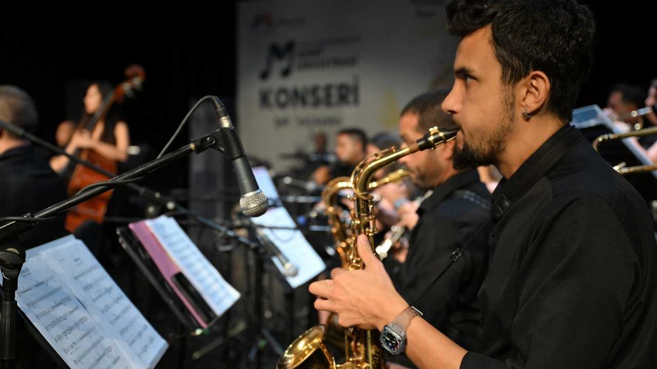 Mersin Kent Orkestrası Sezonu Coşkulu Konserle Kapattı 2-1