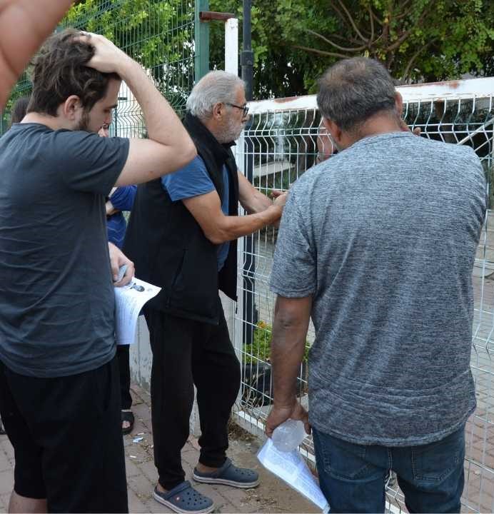 Serik’te Yks'ye 2 Dakika Geç Kaldı! Babası Israr Etti, Oğlu Vazgeçti 3