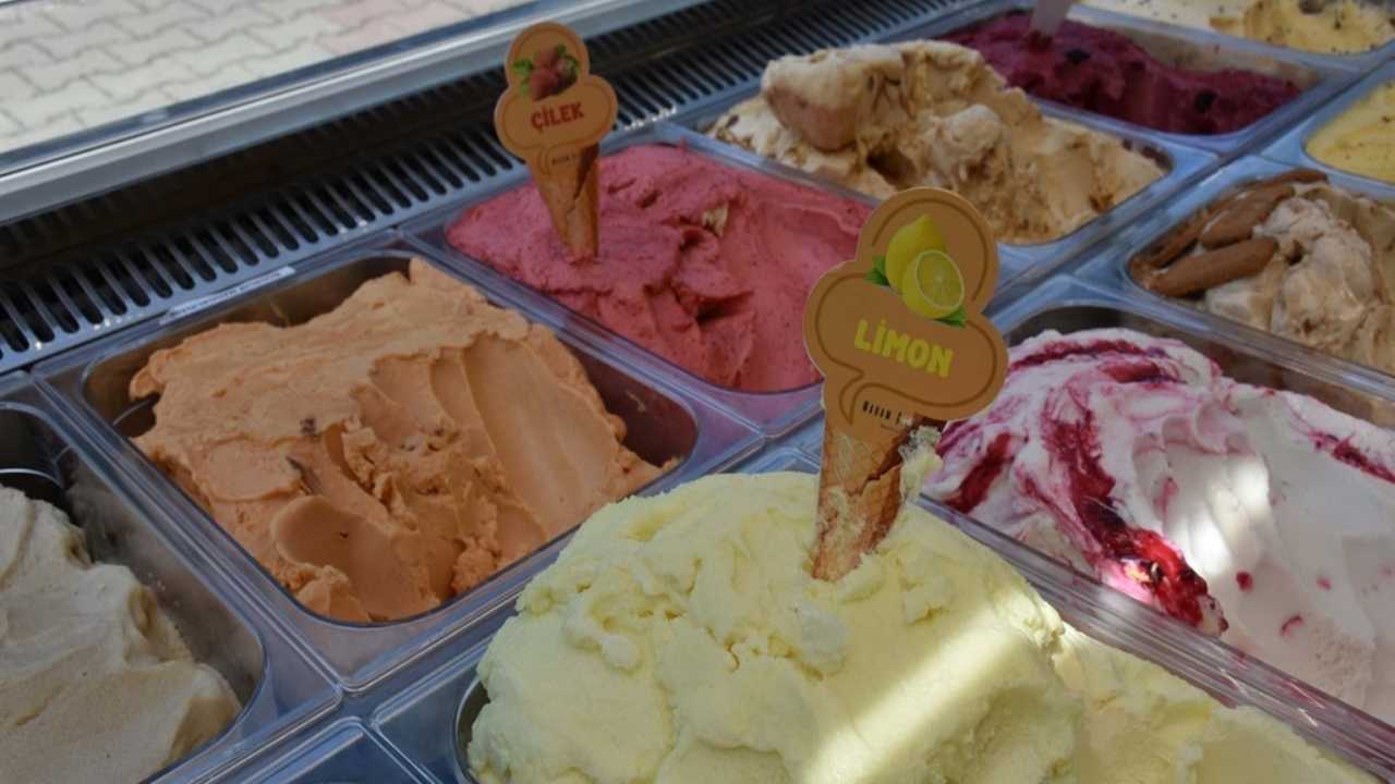 Adana Sıcağında Soğuk Su İçmek Hastalık Yapmaz2