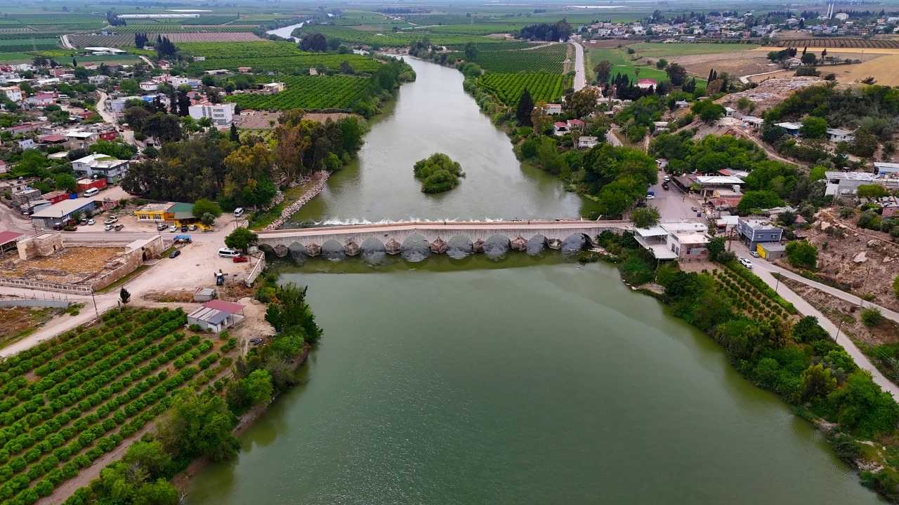 Adana’da 1700 Yıllık Misis Köprüsü Kaderine Terk Edildi 2