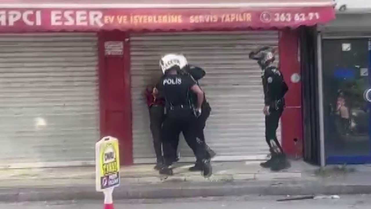 Adana'da Bıçakla Tehditler Savuran Şahıs Etkisiz Hale Getirdi 2