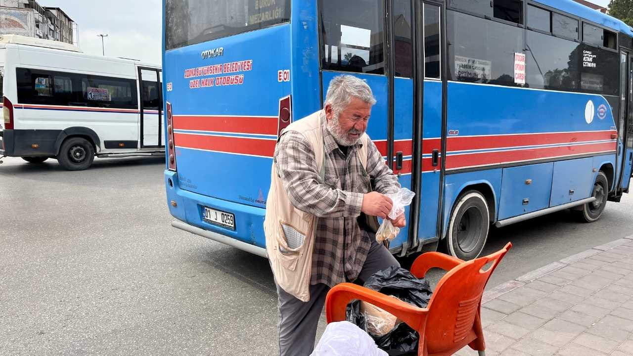 Adana'da Bozuk Para Teminiyle Geçimini Sağlıyor 2