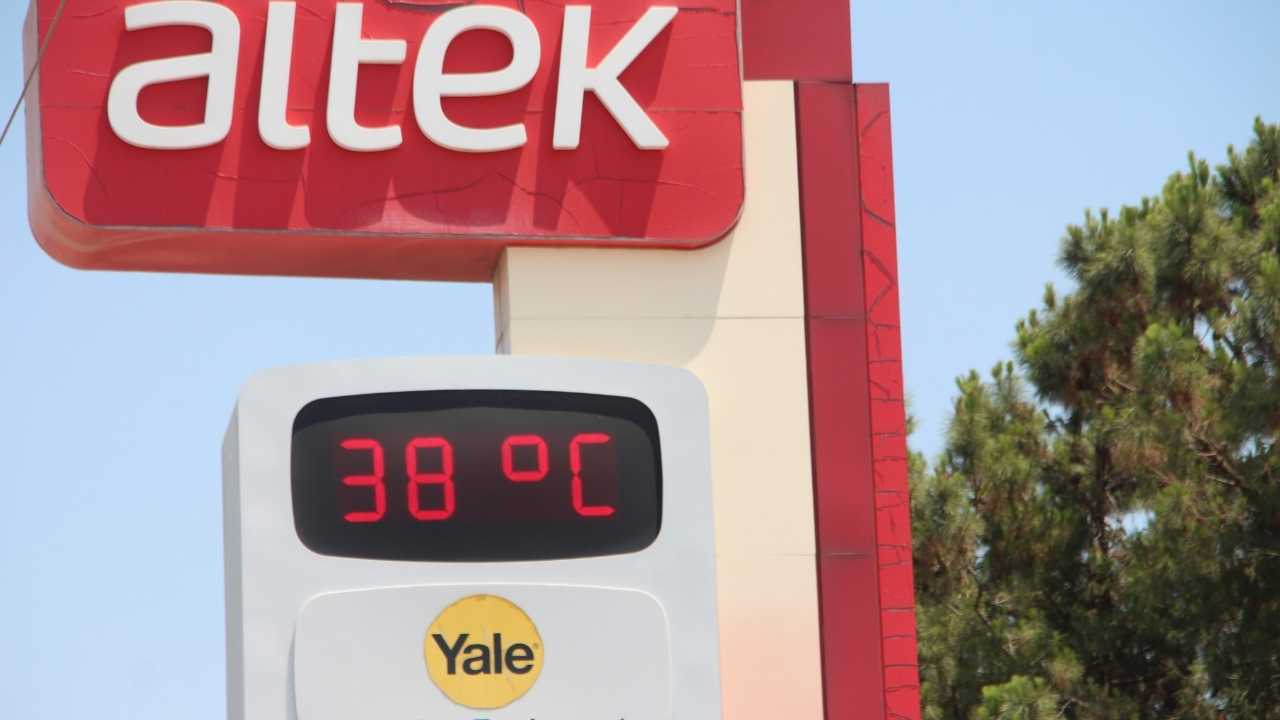 Adana'da Tehlikeli Serinlik Arayışı Uyarı Dinlemiyor 3