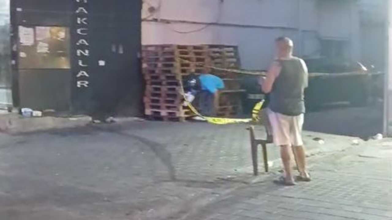 Adana’da Yolda Yürürken Göğsünden2
