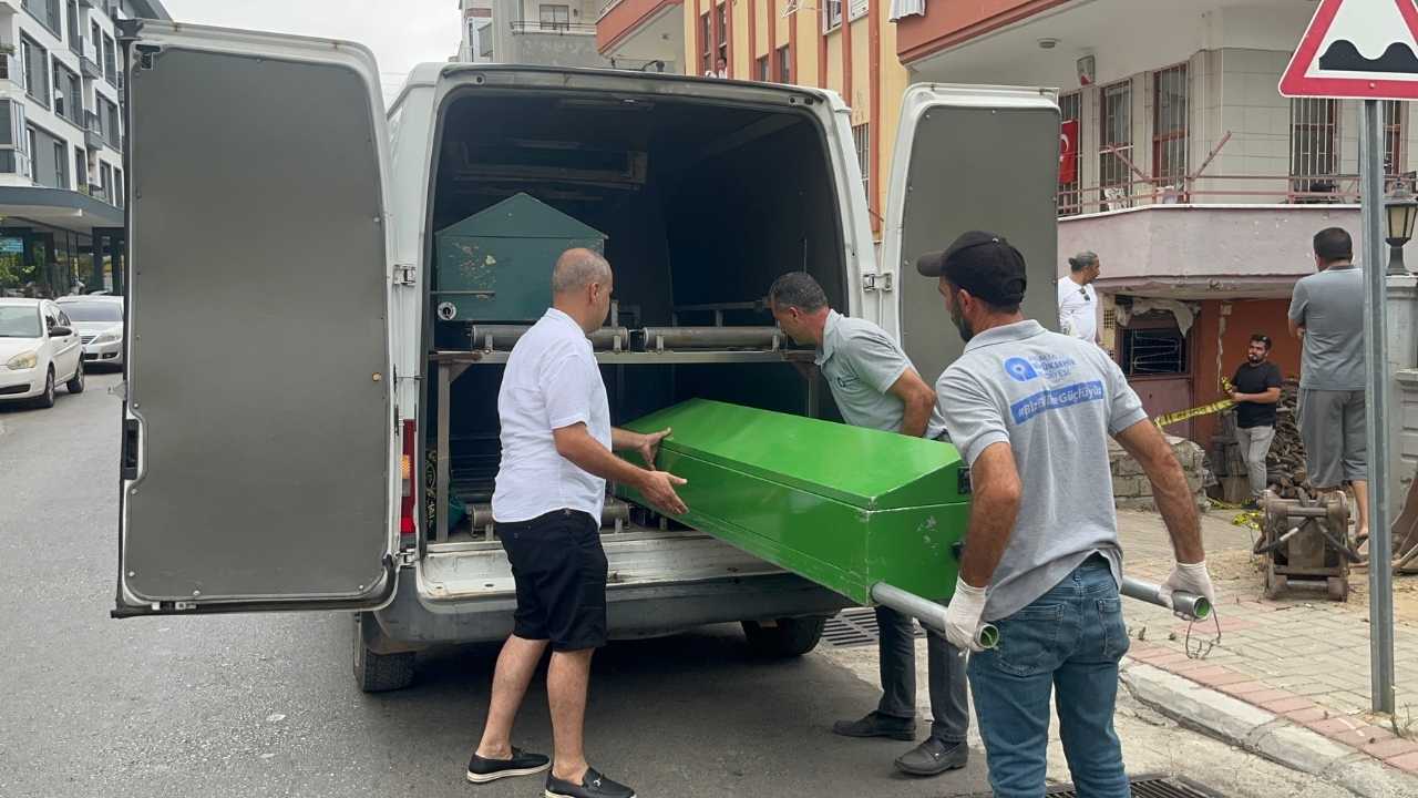 Alanya’da Adam Evinin Önünde Lü Bulundu (3)