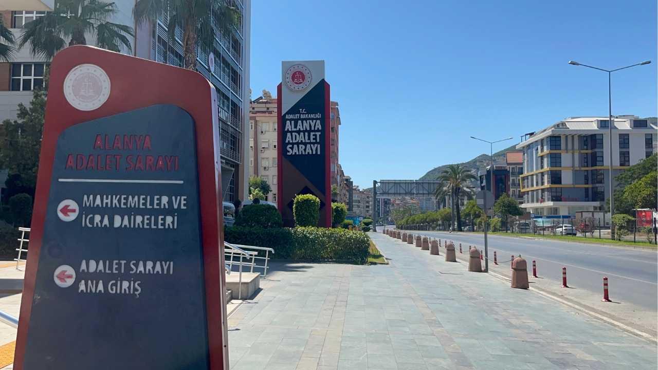 Alanya’da Rus Vatandaşları Arasında Bıçklı Kavga (1)