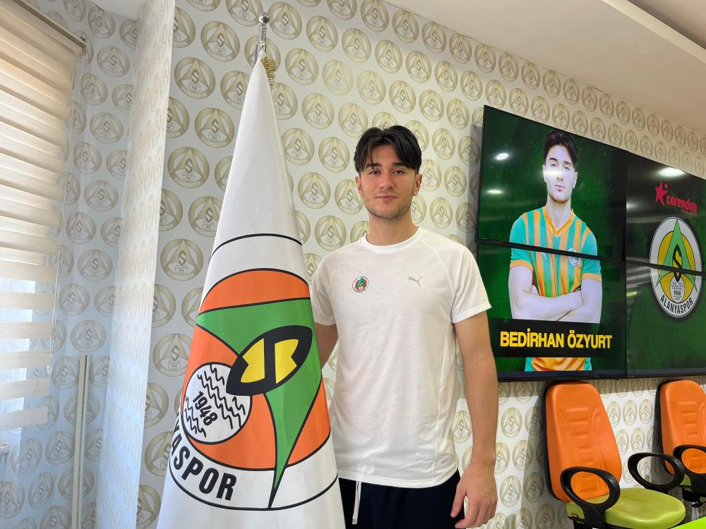 Alanyaspor İki Genç Yeteneği Kadrosuna Kattı