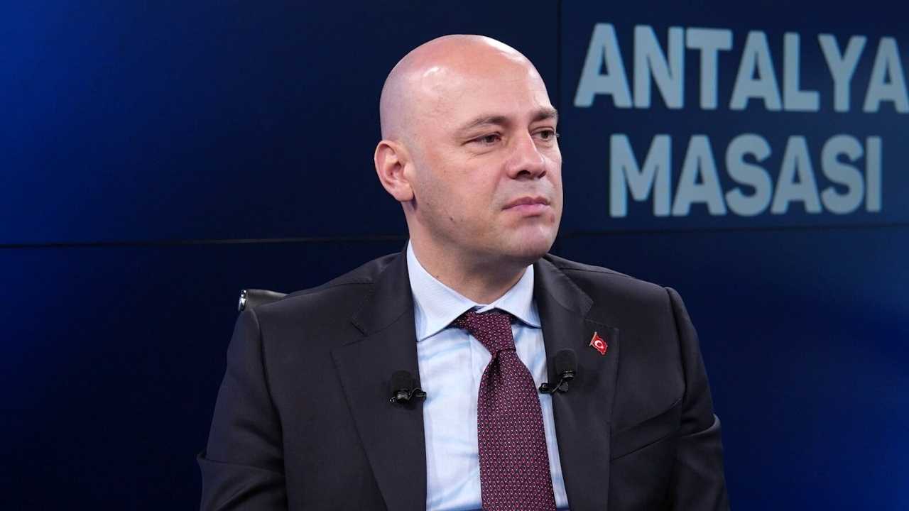 Antalya Büyükşehir'de Tutuklanan Serkan Temuçin'in Yerine Atama! Hafriyat, Fen İşleri'ne Bağlandı